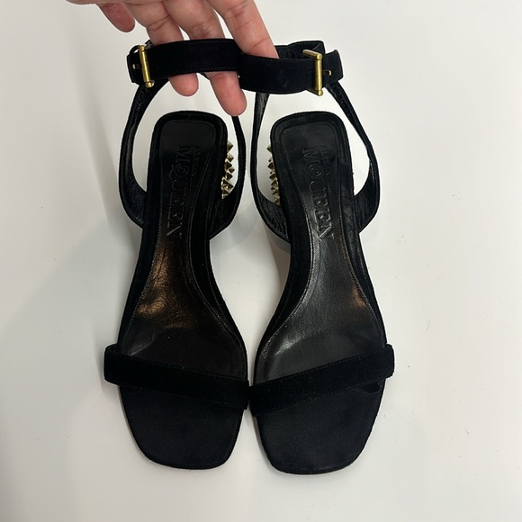 ALEXANDER MCQUEEN SPIKE BLOCK HEEL SANDALS - Picture 4 of 15